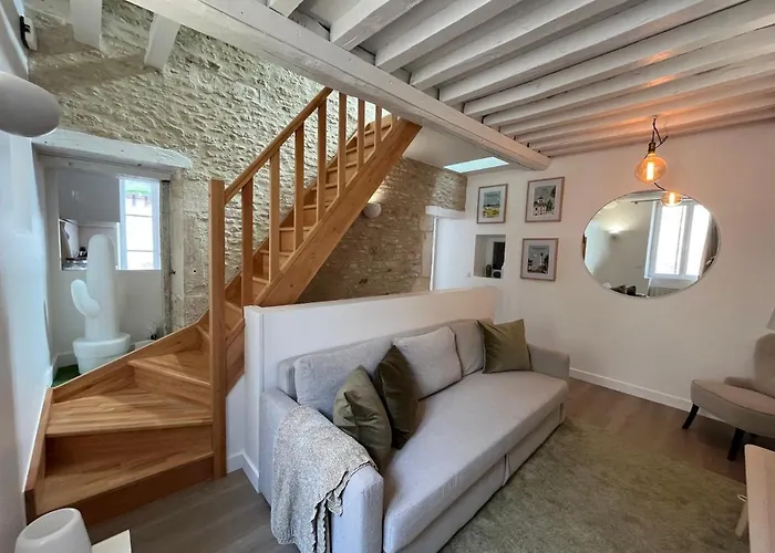Bella, Joli Appt Renove Dans Le Bourg